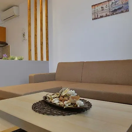 Elaionas Apt. * Pszakúdia