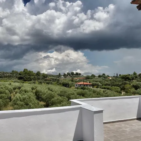 Apartman Elaionas Apt. *