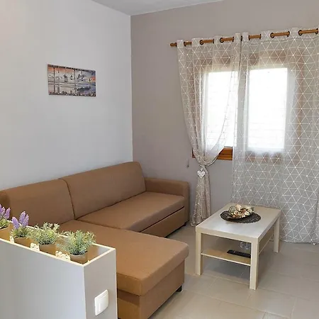 Elaionas Apt. * Psakoudia